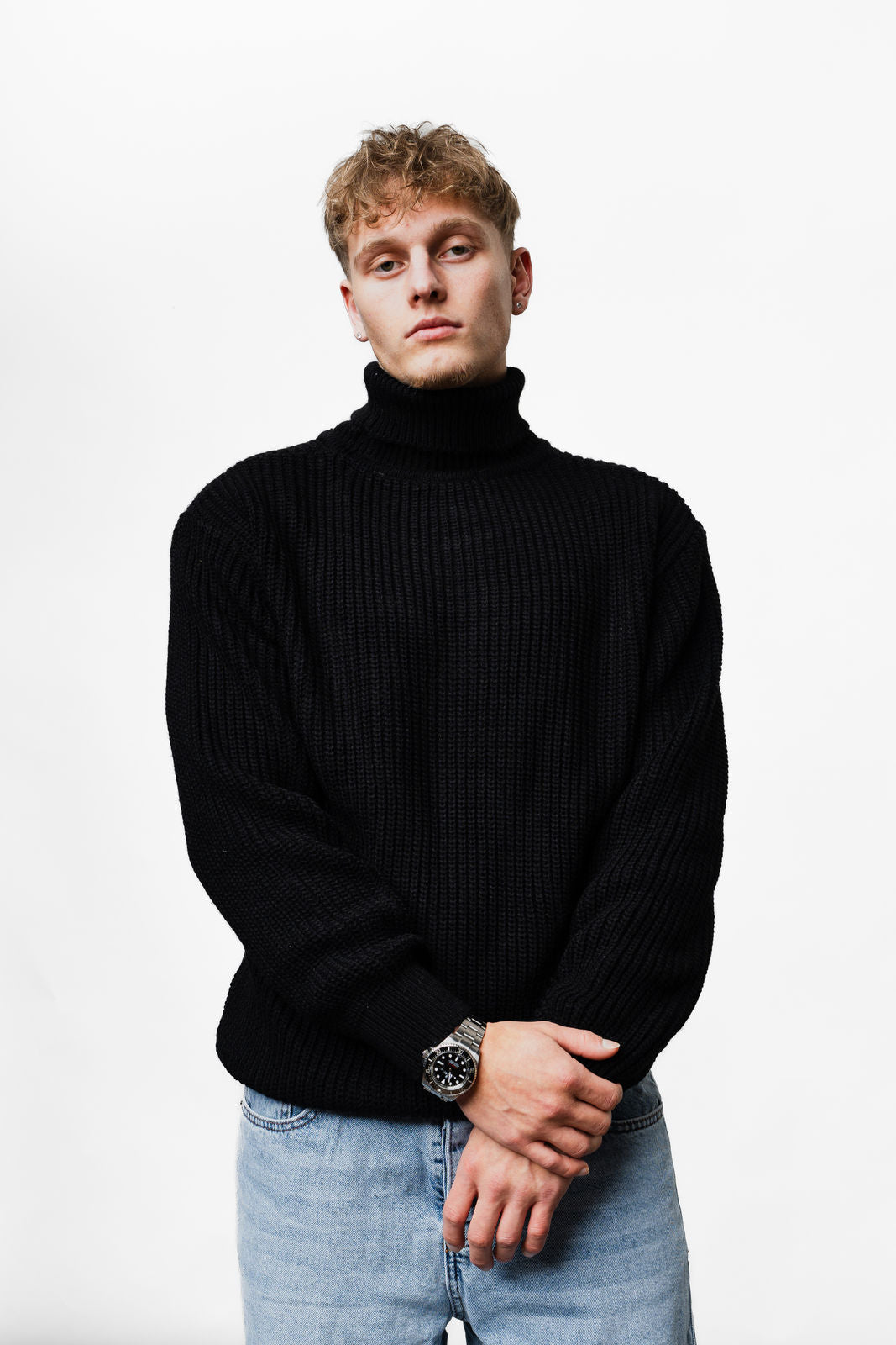 Black knitted Turtle Neck Sweater TT-1002