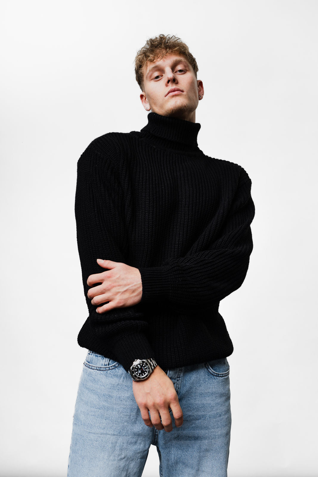 Black knitted Turtle Neck Sweater TT-1002